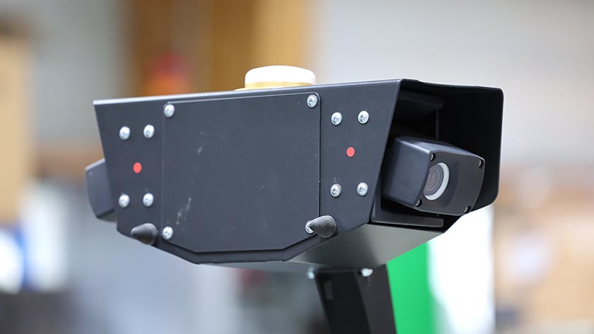 Les 2 caméras positionnées à droiteb et à gauche dans un boîtier métallique permettant l'acquisition des images par le service Clair par Agriconnect